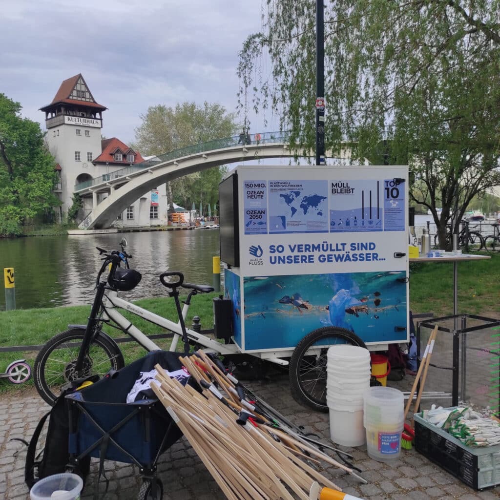 Das ´Alles Im Fluss- Infomobil` - STIFTUNG WASSER